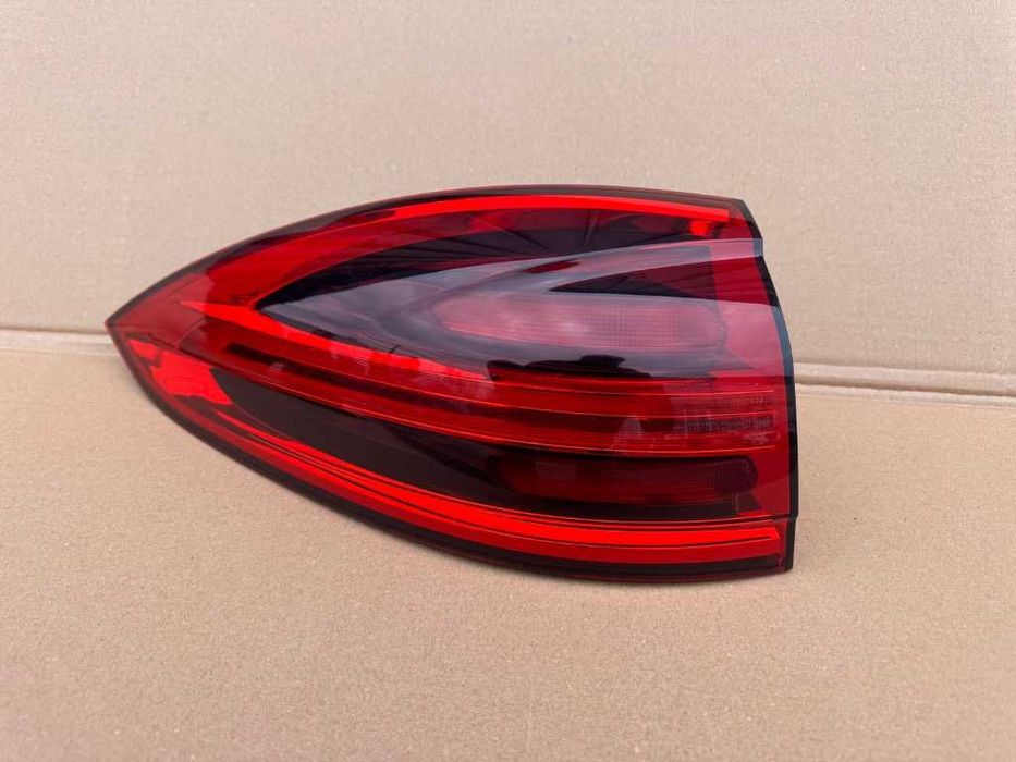 Stop tripla stanga LED Porsche Cayenne 7P5 92A 958 Facelift