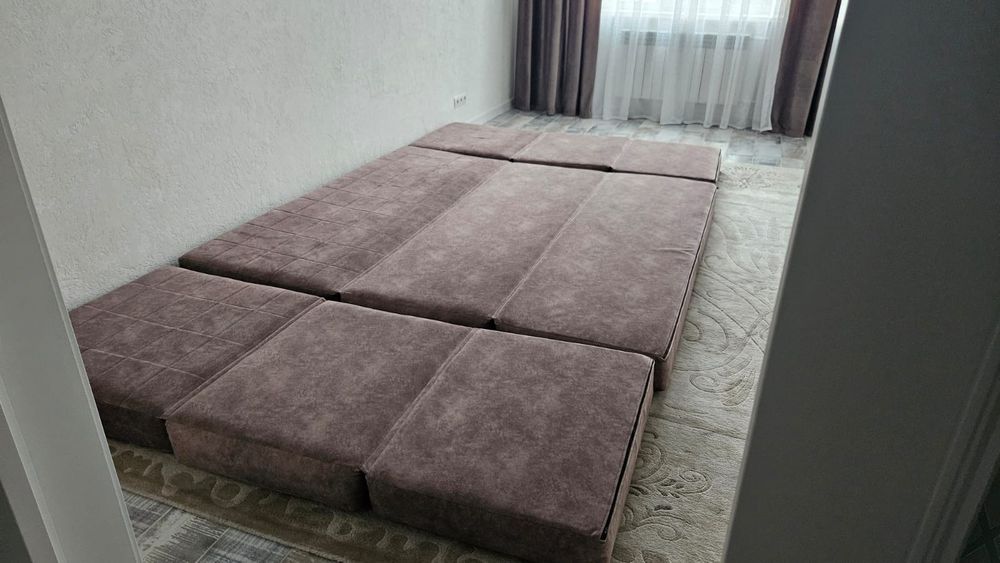 Продам без каркасный диван и кресла