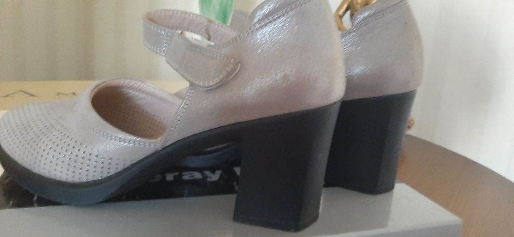 Туфли б/у , состояние хорошее.