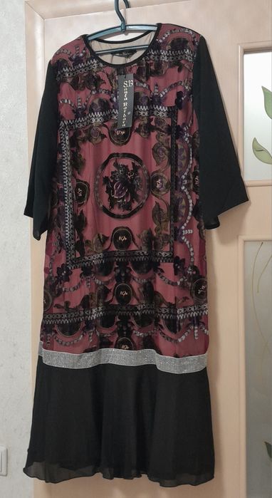 Платье новое нарядное