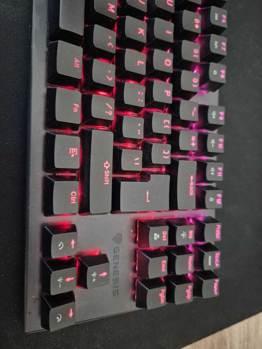 Механична геймърска клавиатура Genesis Thor 303 TKL (Outemu Red / Hot Swap)