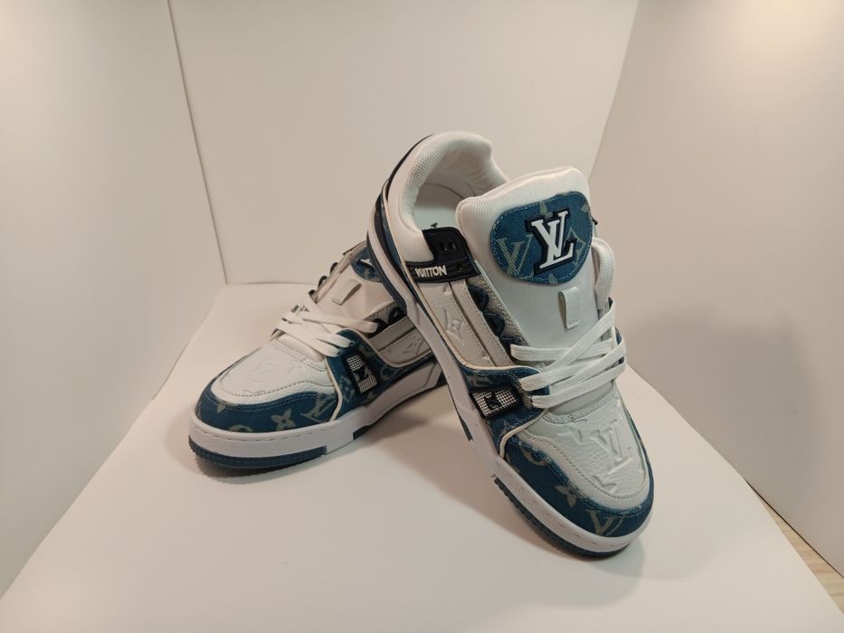 Louis vuitton Trainers. Сини и черни.