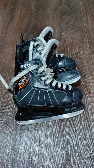 Продам коньки детские