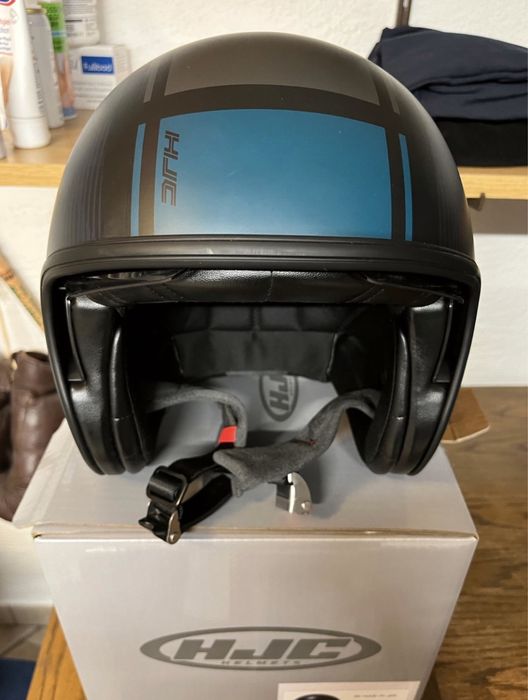 Каска за мотор HJC V30