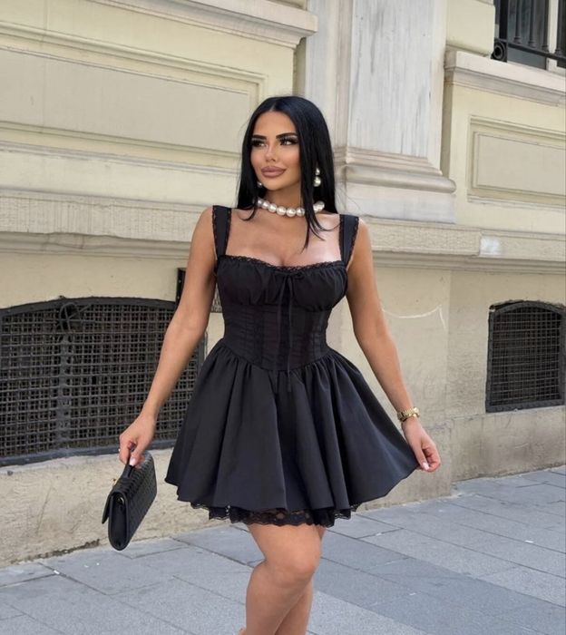 Дамска рокля с етикет