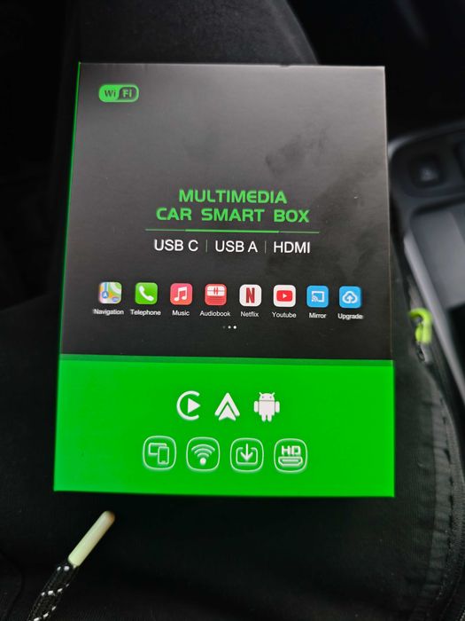 Multimedia car smart box