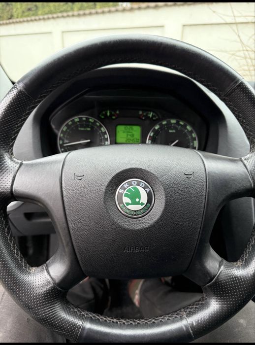 Vând Skoda Octavia 2