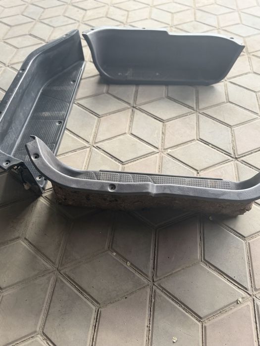 Продам комплект на Делику