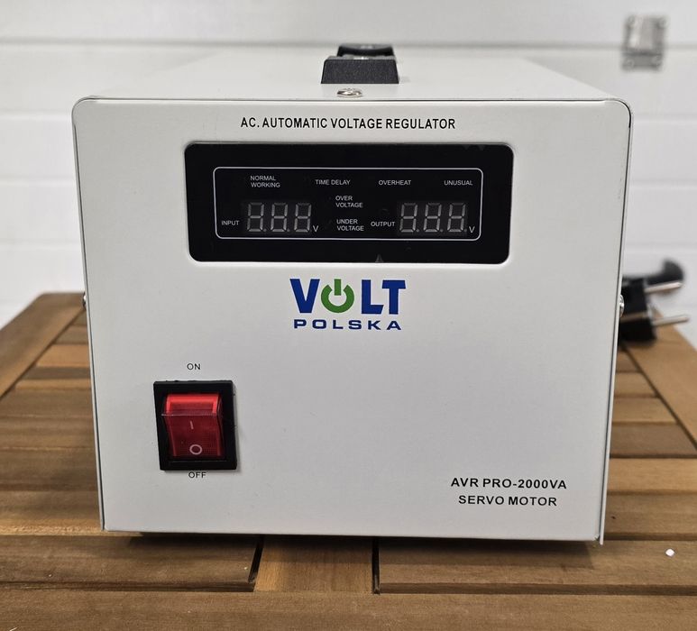 Vand stabilizator de tensiune Volt Polska 2000 VA servo motor