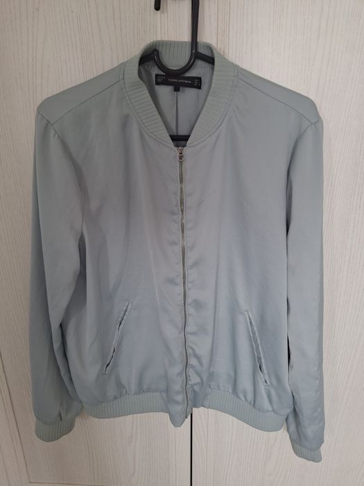 Продам ветровку от Zara