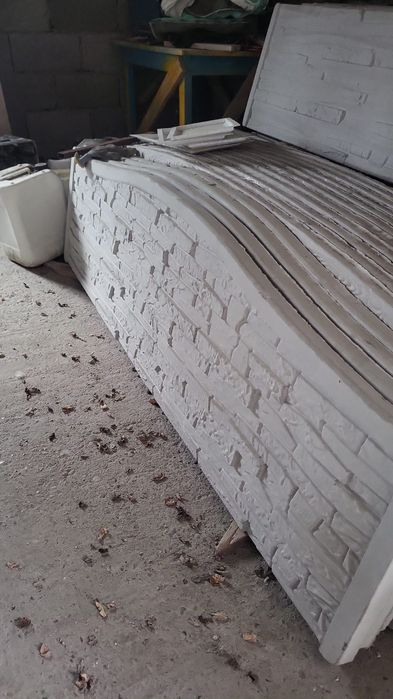 Vând gard din placi de beton