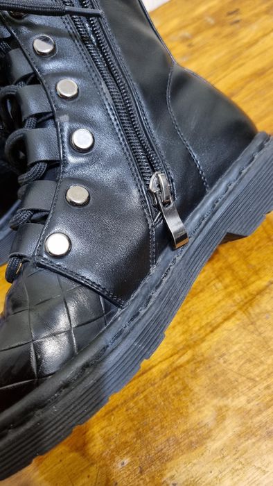 Продам сапоги для девочки