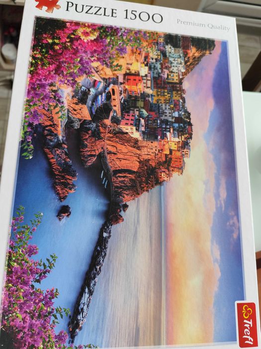 Продавам 5 пъзела по 1000 части