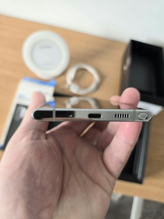 Samsung Galaxy Note 10+ (5G) impecabil+bonus incarcator Wireless si huse