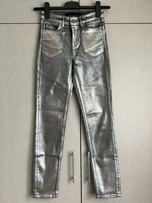 Дамска риза Guess и дънки Guess и Desigual