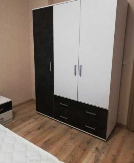 Дава се под наем Тристаен апартамент в София, Изгрев - 85 кв.м за 800 € - Снимка #4