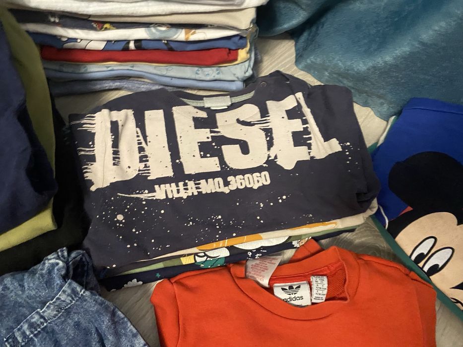 Vand lot haine 18-24luni ptr baieti in stare impecabil