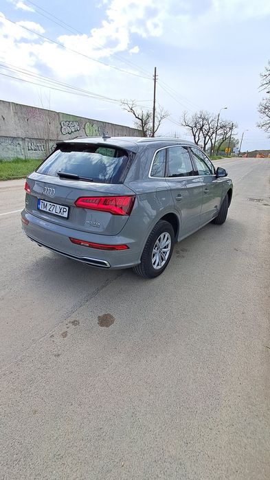 Audi Q5  QUATRO S LINE  2.0 .190cp..2019 ..RATE*200 000 km