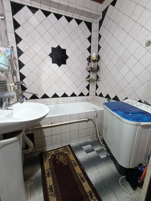 Продаётся 3-ком квартира, Ташсельмаш, ул.Махтумкули, Метро 80м2