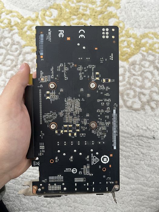 1050 ti 4 gb в идеальном состоянии.