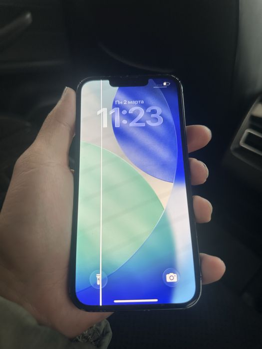 Айфон 13 в хорошем состояний