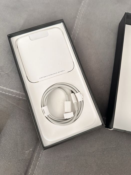 Продам iphone 13 pro max 256gb