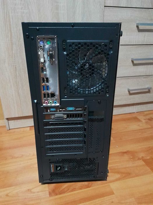 Unitate i7 6700K, 16GB DDR4, RADEON RX 480 8GB DDR5 256 BITI