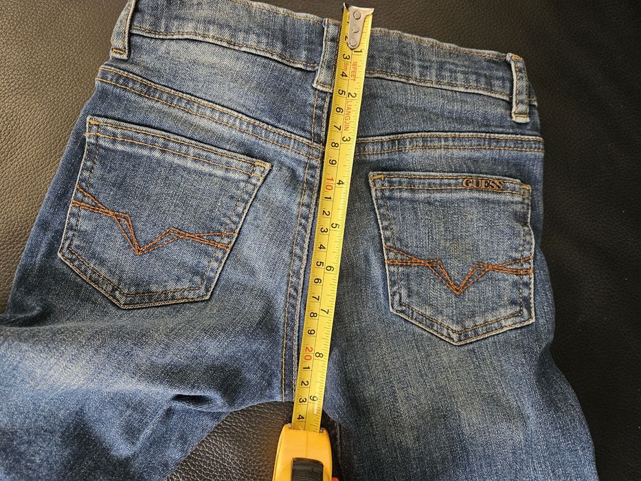 Детски дънки GUESS