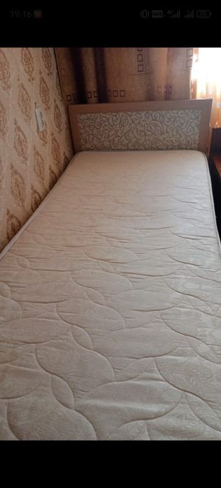 Продам две кровати состояние отличное