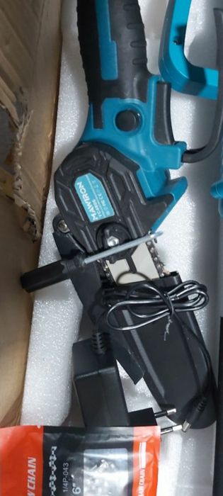 Mini drujba cu brat telescopic 2 acumulator 18v cu 5,5 ah lanț de reze