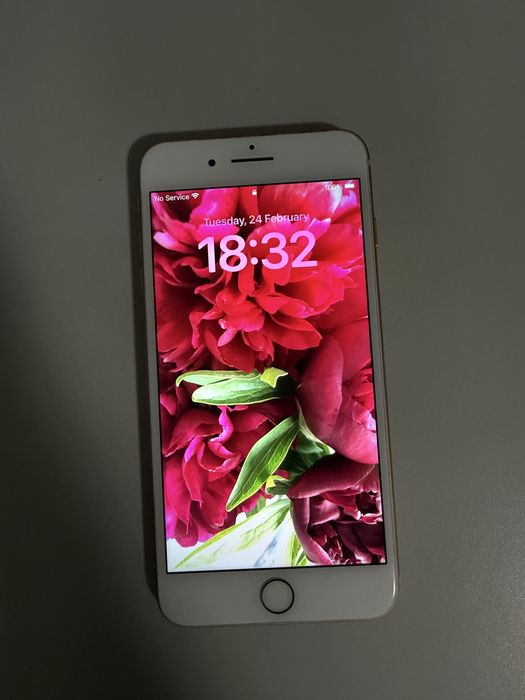iPhone 8 Plus Rose Gold