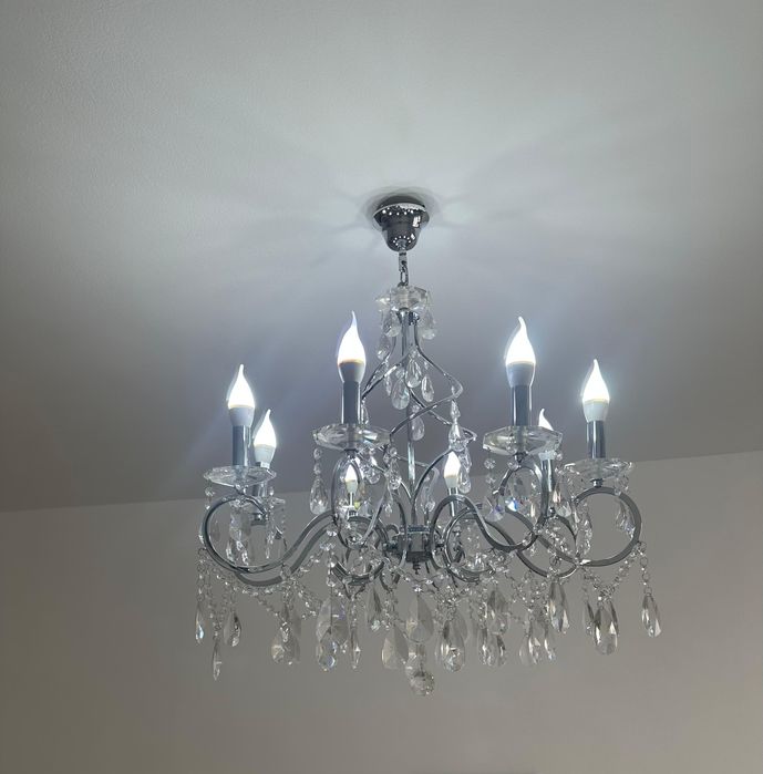 Люстра  с 8 патронов