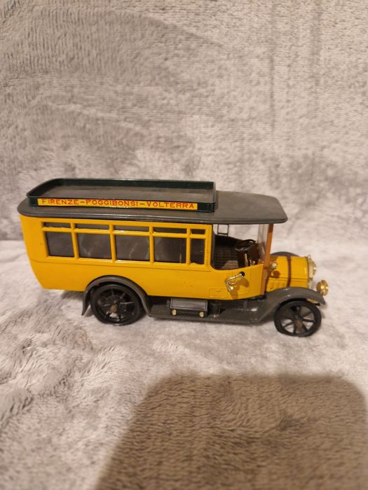 Mașinuțe de coloctie Rio