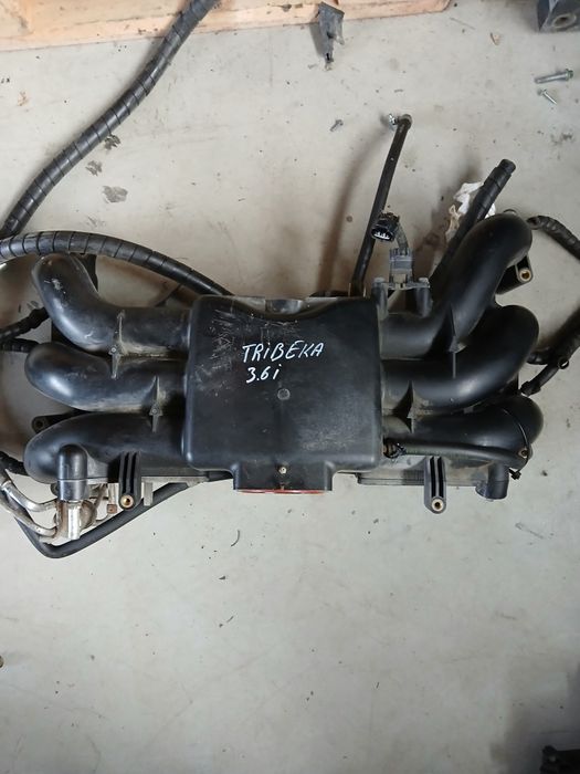 Колектор Subaru Tribeca B9