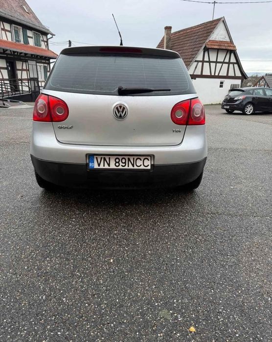 Vând golf 5 stare bună de funcționare