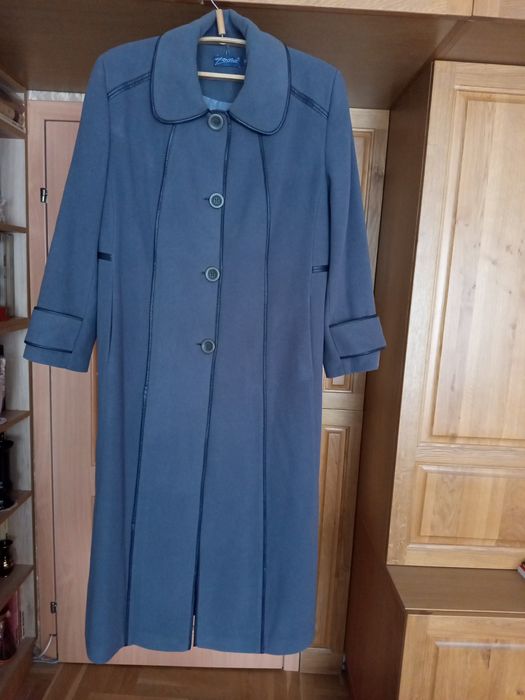 Дамско сиво манто