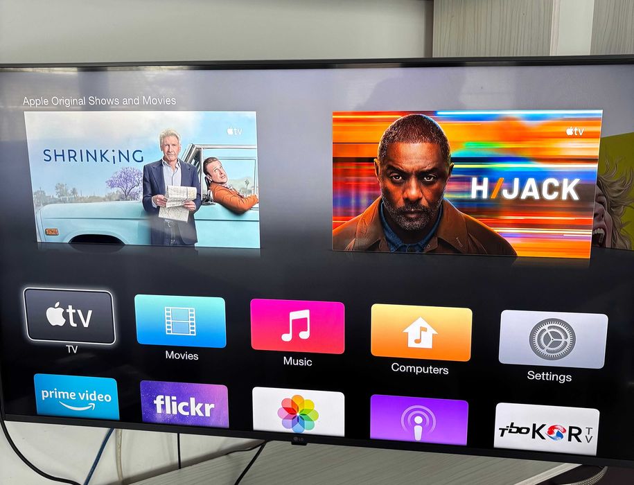 MacBook  Аir 13” (Mid 2017) – i5, 8GB RAM,128GB 256 gb SD карта