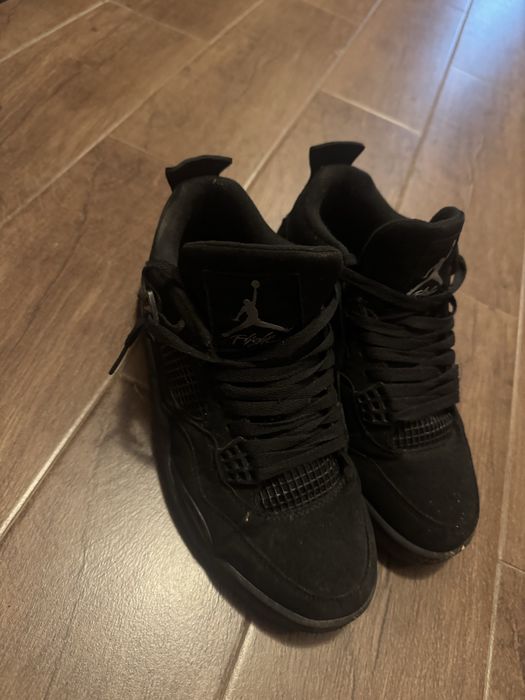 Jordan 4 black cat