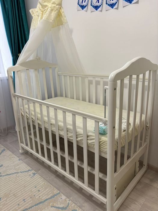 Детская кроватка