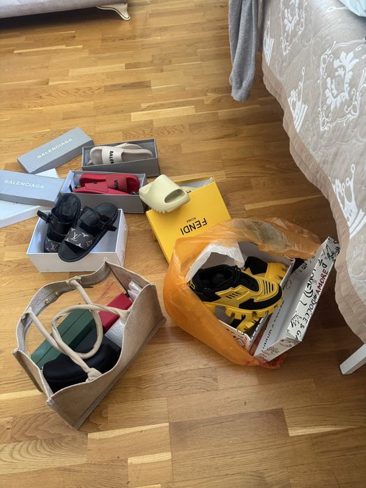 Кроссовки Prada желтые