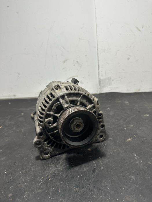 Alternator Volkswagen VW Transporter T4 2.5 TDI ACV AXL AXG AHY 102cp 151 cp 074903025J / 0124515013