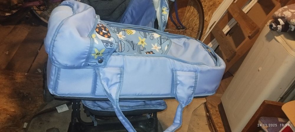 коляска  для мальчика демисезонная