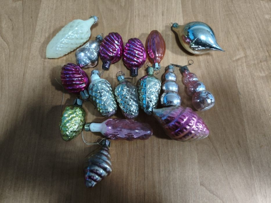 Лоты ёлочных игрушек СССР .