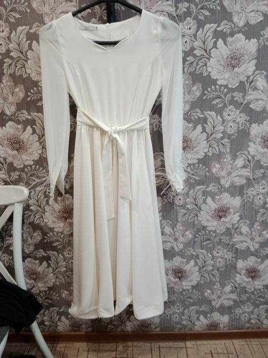 Продам вещи,верхние