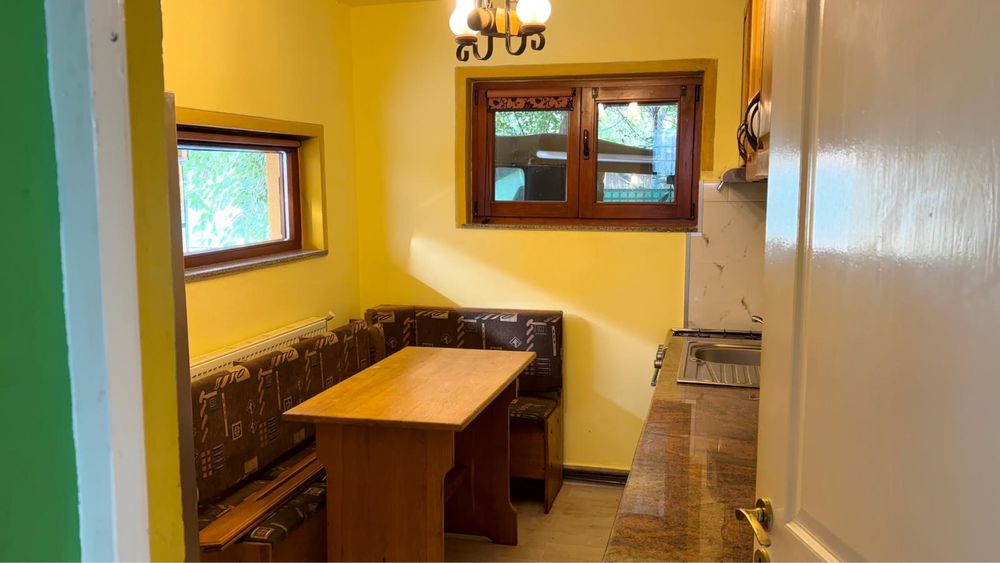 Casă în zonă liniștită, Păușești Măglași