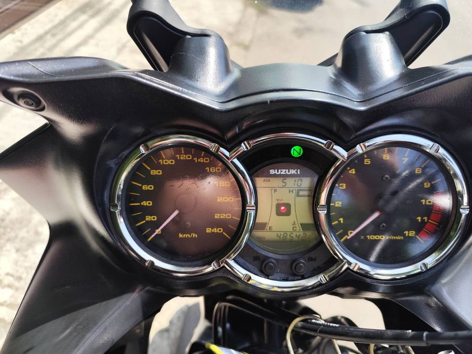 Сузуки В Сторм 1000 Suzuki V Storm1000