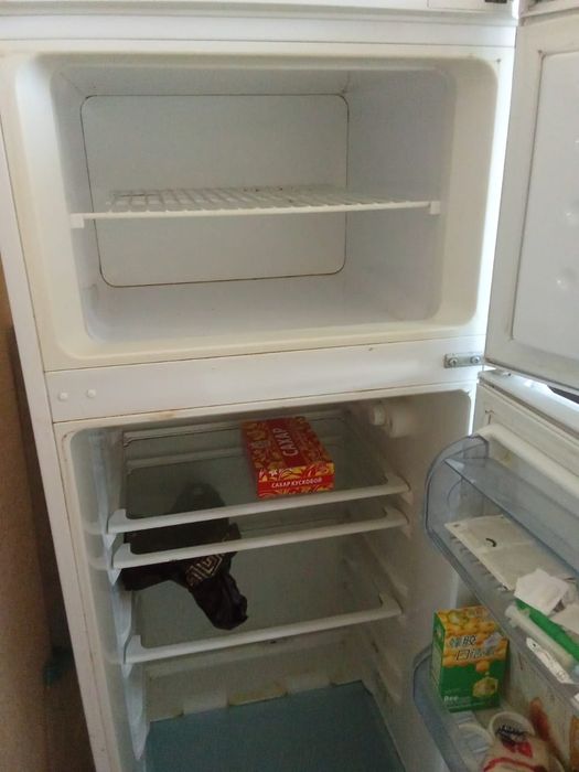 Продам холодильник