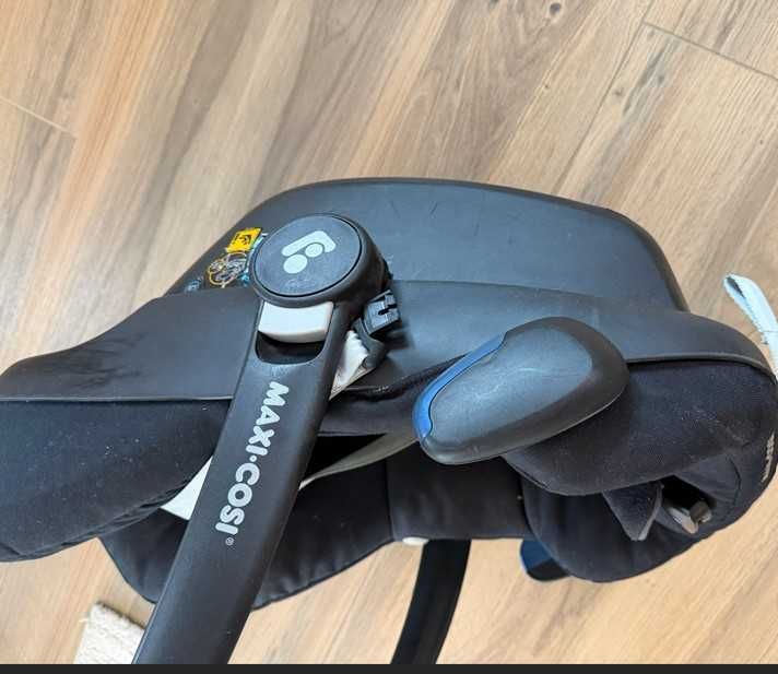 Scaun auto scoica Maxi Cosi I-size 0+ ani pentru masina si carucior