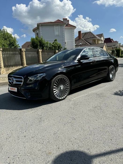 Jante Roti Mercedes 20 R20 Model spitat R20 W222 W221 W212 W204 W205 CLS W212 W222 W213 GLE GLC W223 W214 cu anvelope vara sau iarna inclus 245/275 sau alte dimensiuni recomandate de producator