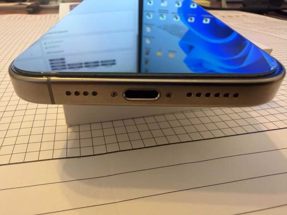 iPhone 16 PRO MAX 256 - garantie emag